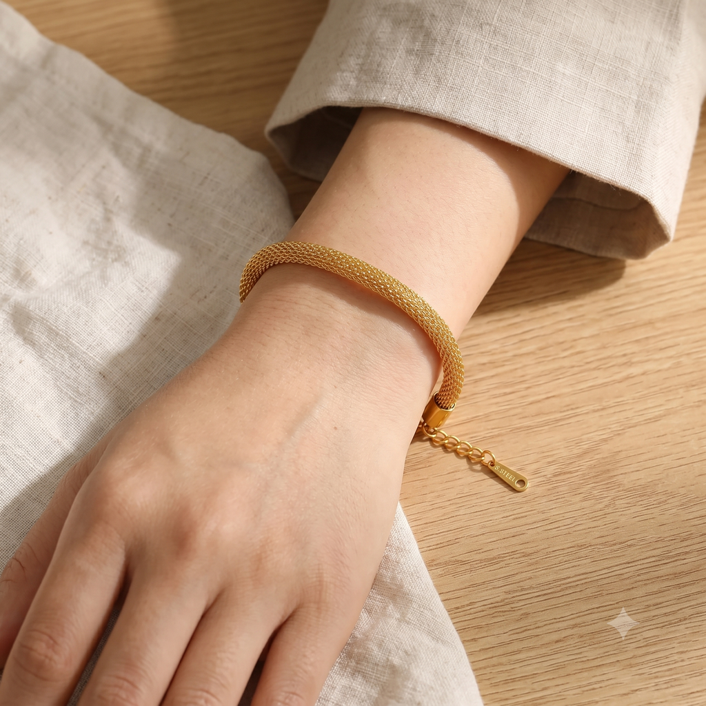 Daily Mesh Armband – Flatlay, Alltags-Armband Edelstahl